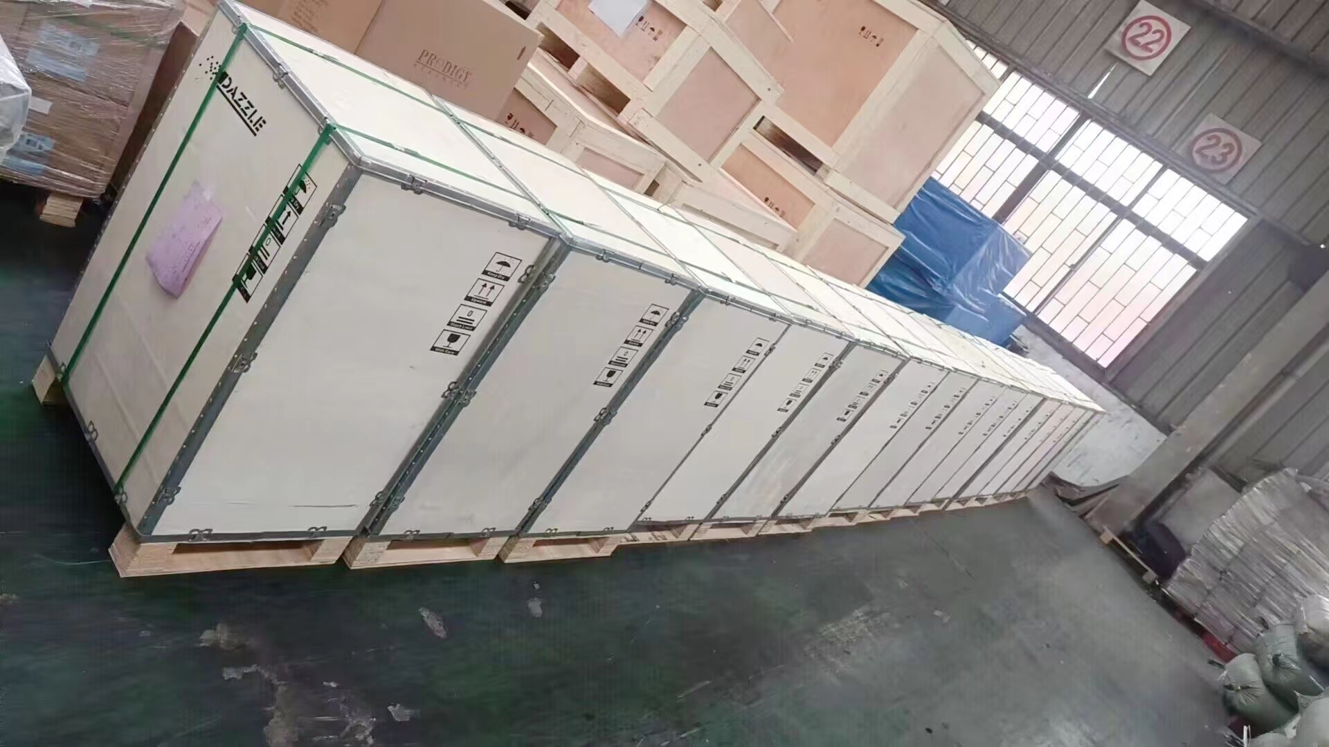 Ready to ship out!!! Dazzle L300 mono printer deeped loved by customers in European and American countries, such as dental clinic, lab, factory, enterprise.For more details of this printer, please contact: dazz@dazz-3d.com 
